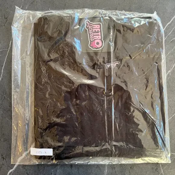 Retrolicious Retro Boat Neck Top in Black - Picture 6 of 10